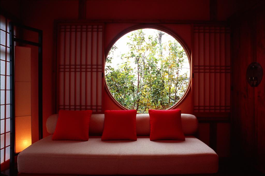 Ishiyama Rikyu Gosoku No Kutsu Hotel Amakusa  Exterior photo